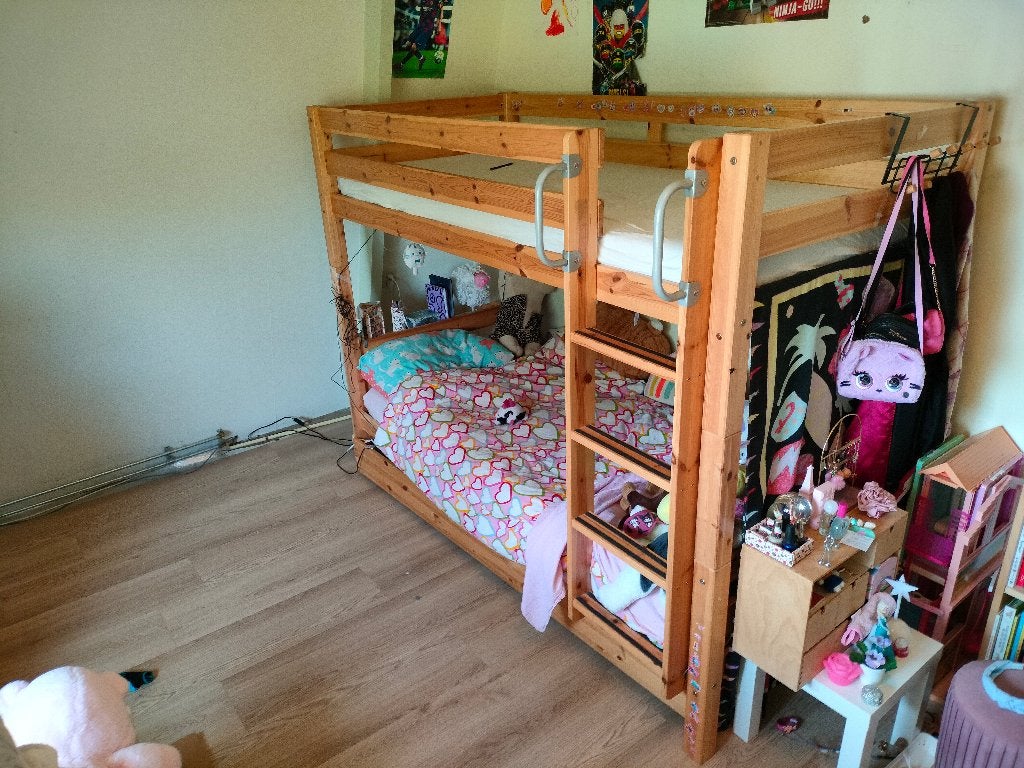 Pino stapelbed met extra logeerbed, Ophalen, Gebruikt, 90 cm, Bruin