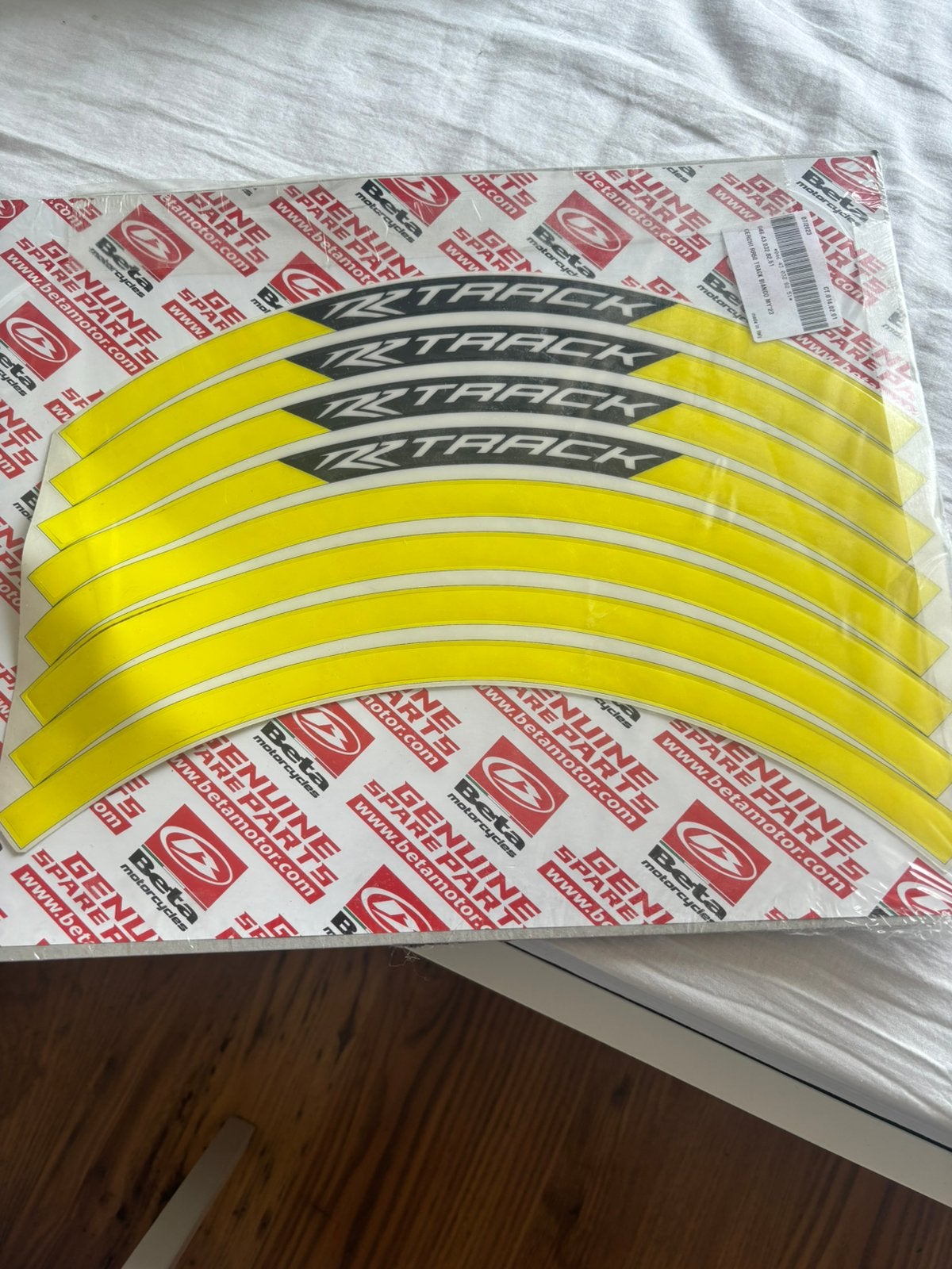 Velgstickers beta rr 50 track geel, Ophalen of Verzenden, Nieuw, Uitlaat