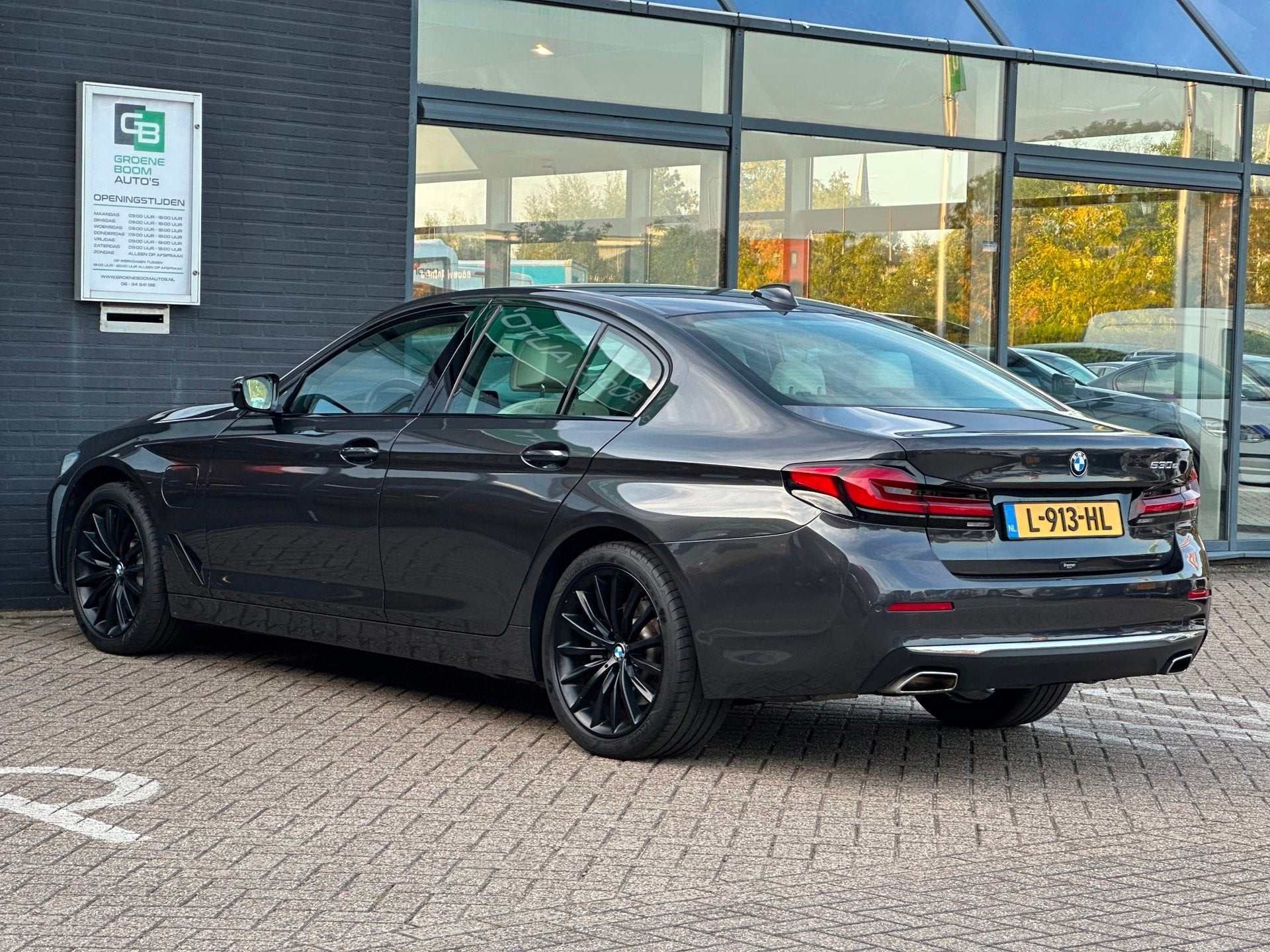 BMW 5-serie 530e Business Edition Plus/2E EIG/LEDER/CARPLAY/, Auto's, 1998 cc, Achterwielaandrijving, Gebruikt, Euro 6