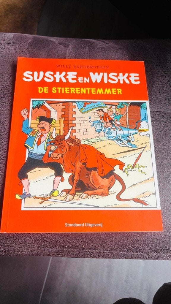 Suske en Wiske - De stierentemmer, Willy Vandersteen, Eén stripboek, Ophalen of Verzenden, Zo goed als nieuw