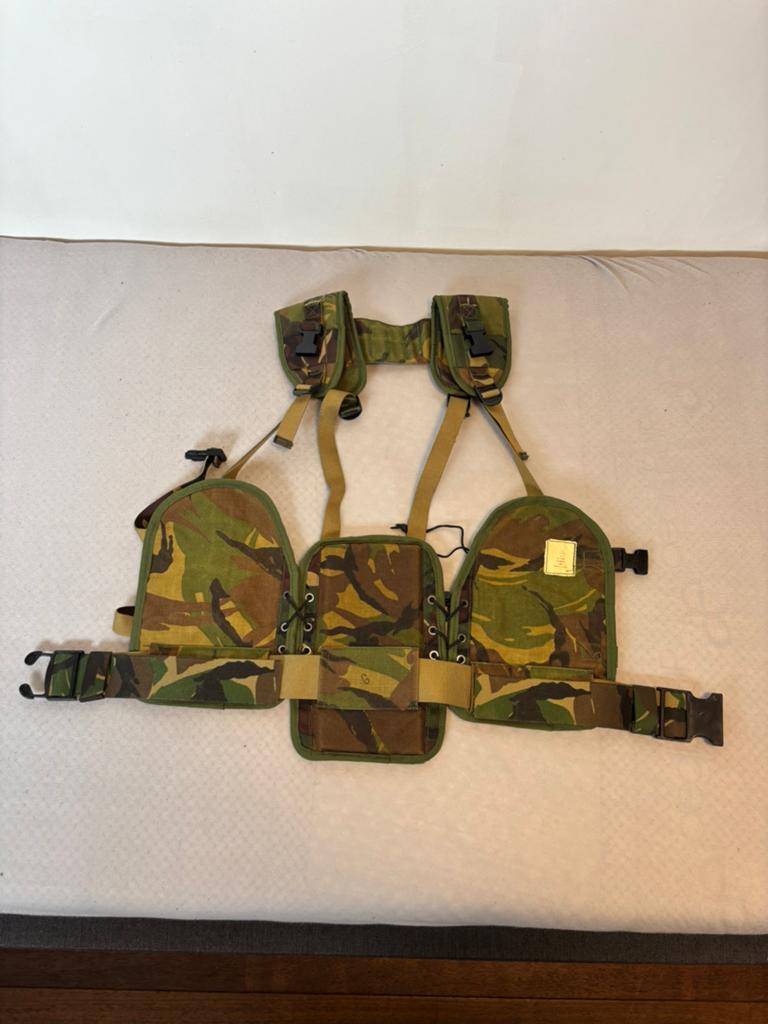 Orginele KL Defensie koppel woodland 1993, Ophalen of Verzenden, Landmacht, Nederland, Embleem of Badge