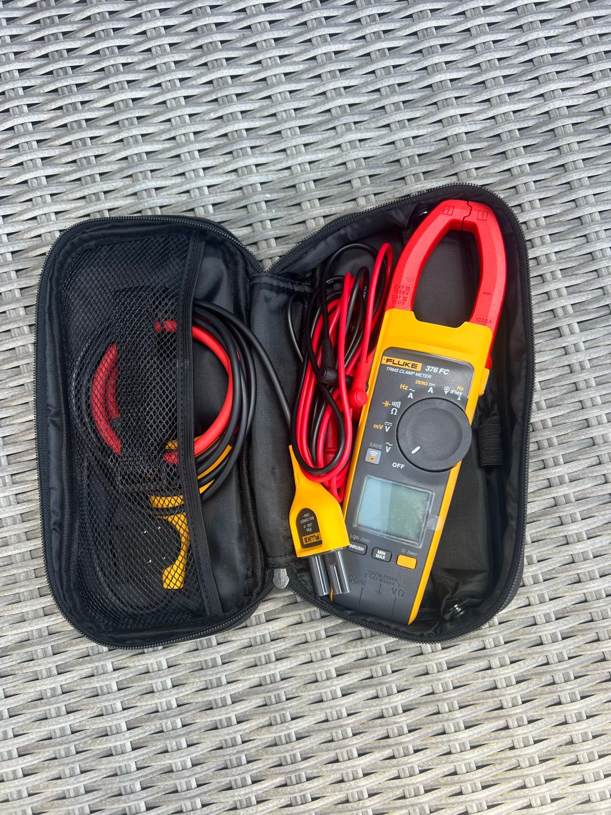 Fluke 376 FC True-RMS AC/DC Stroomtangmeter, Ophalen of Verzenden, Zo goed als nieuw, Multimeter
