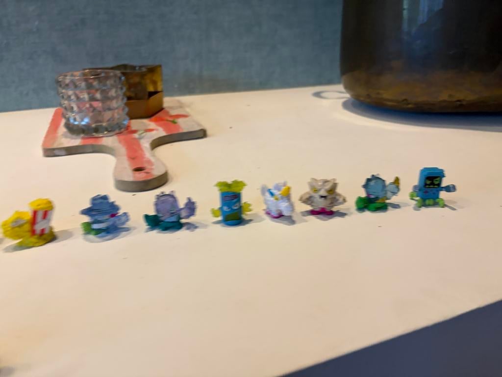 26 Mr Beast Micro Beesten (o.a. Lab Series 3 Swarms), Ophalen of Verzenden, Gebruikt