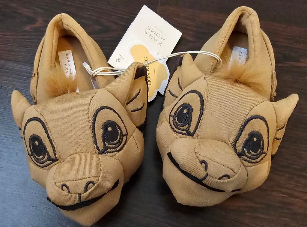 Zara Home Kids Simba Pantoffels - Maat 22/23, Kinderen en Baby's, Kinderkleding | Schoenen en Sokken, Jongen of Meisje, Zara Home Kids