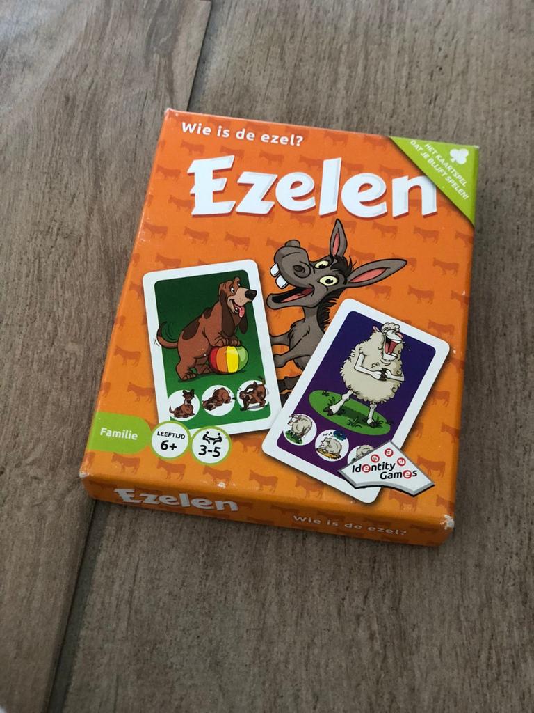Spel ezelen - Wie is de ezel?, Hobby en Vrije tijd, Gezelschapsspellen | Kaartspellen, Drie of vier spelers, Ophalen of Verzenden
