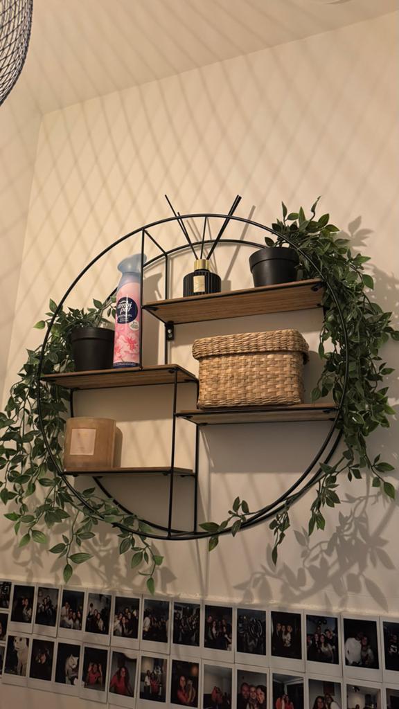 Rond wandrek met houten planken en zwart stalen frame, Ophalen, Nieuw
