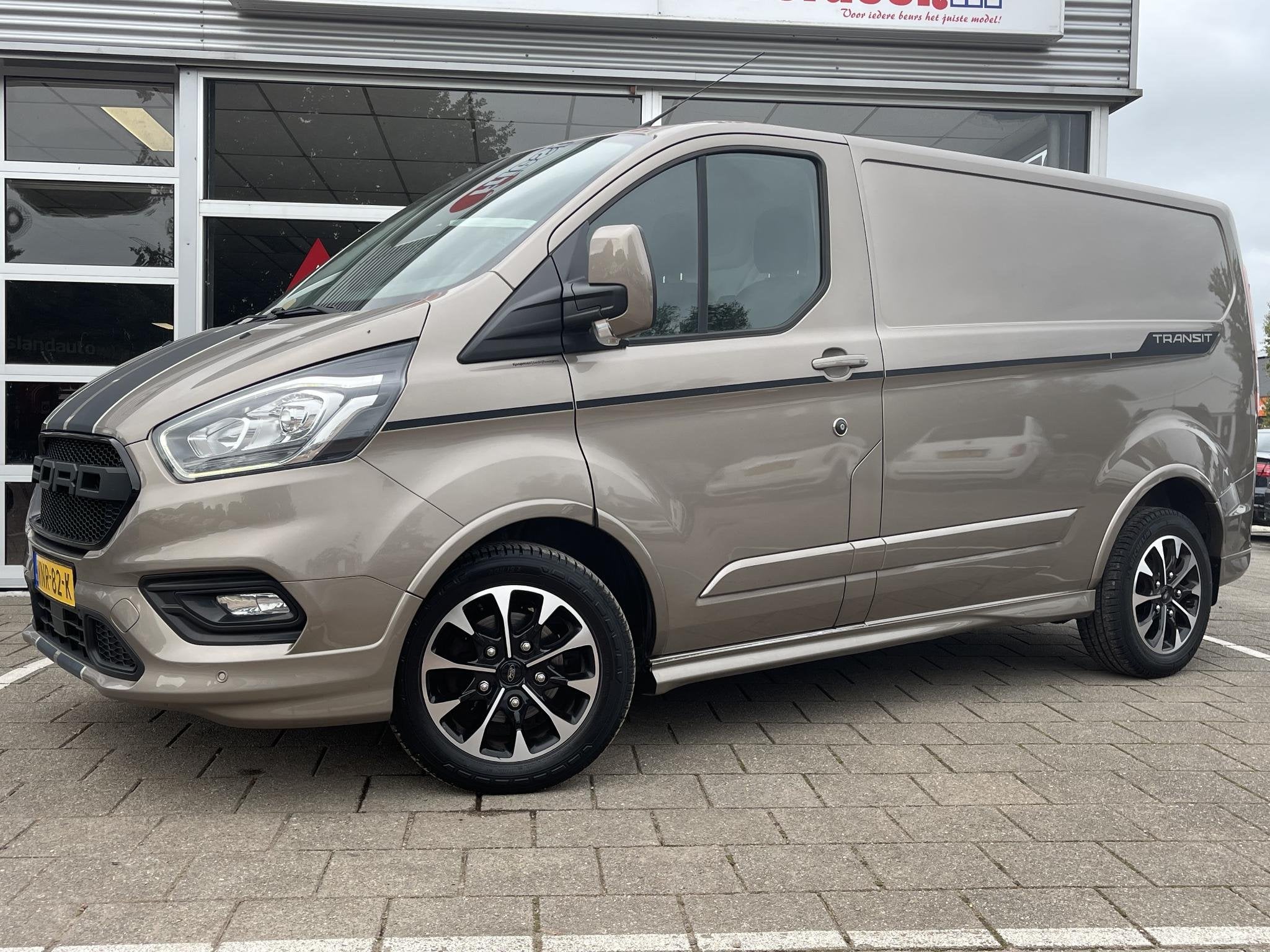 Ford Transit Custom 320 2.0 TDCI L1H1 Sport /Automaat/Stoelv, Euro 6, 4 cilinders, Met garantie (alle), Leder en Stof