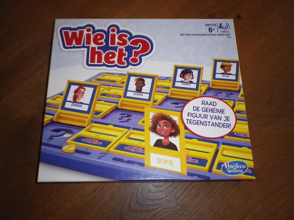 Wie is het lange doos van Hasbro, Hobby en Vrije tijd, Gezelschapsspellen | Bordspellen, Ophalen of Verzenden, Zo goed als nieuw