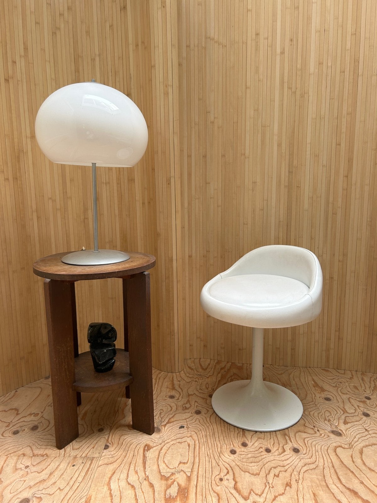 Vintage Saarinen Tulp Kruk, Ophalen, Zo goed als nieuw, Kunststof