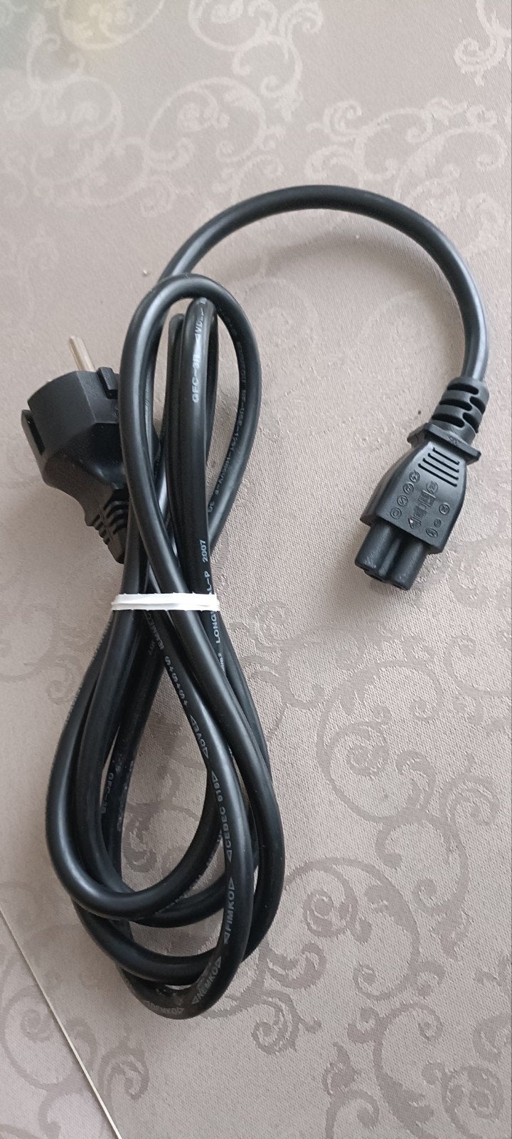 Netsnoer C13 naar CEE 7/7 Schuko - Zwart, Ophalen of Verzenden, Zo goed als nieuw