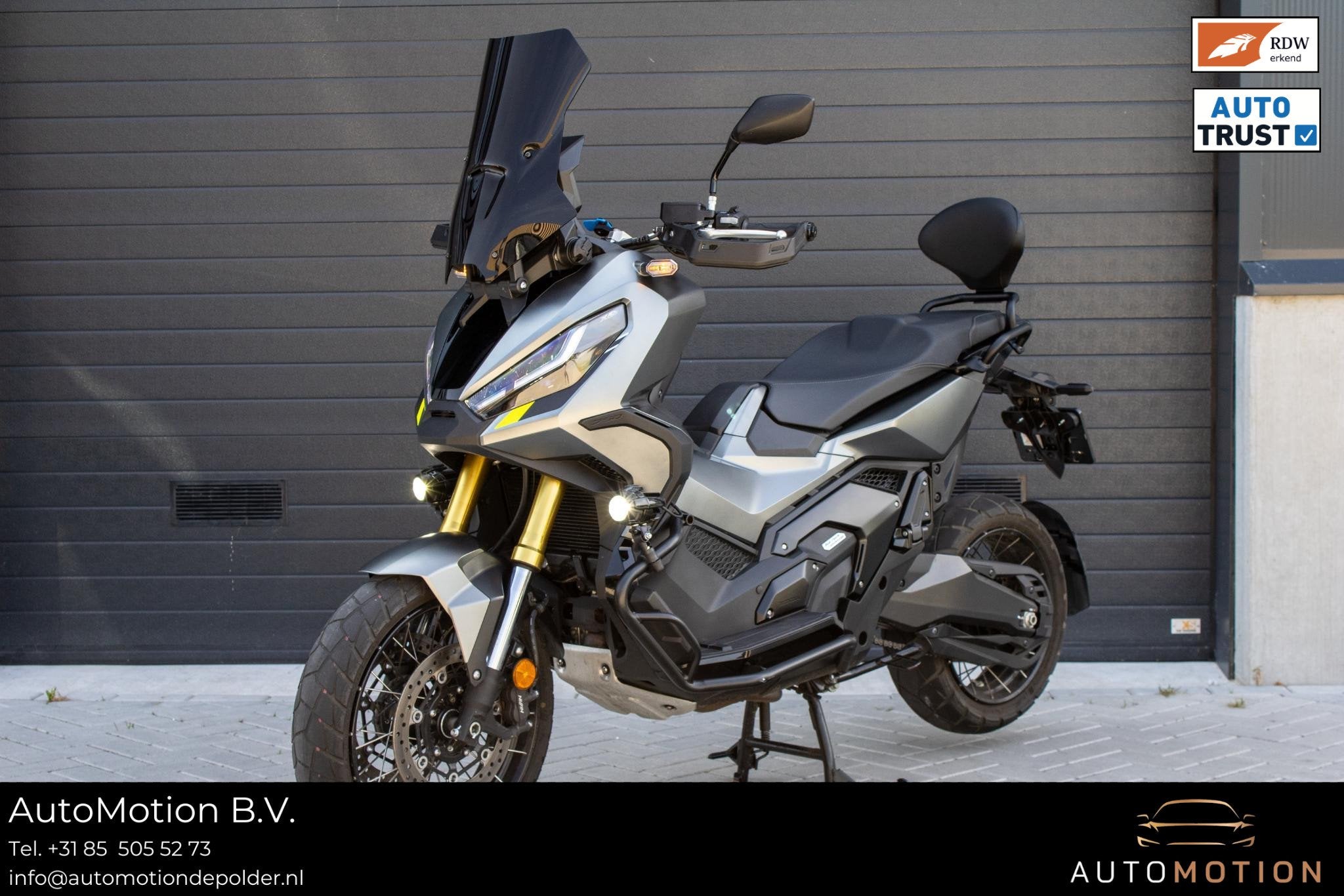 Honda NC 750 X-ADV Akrapovic | Mistlampen | Smoked Windscher, Scooter, Rivium Boulevard 222-11
2909 LK  Capelle aan den Ijssel, NL