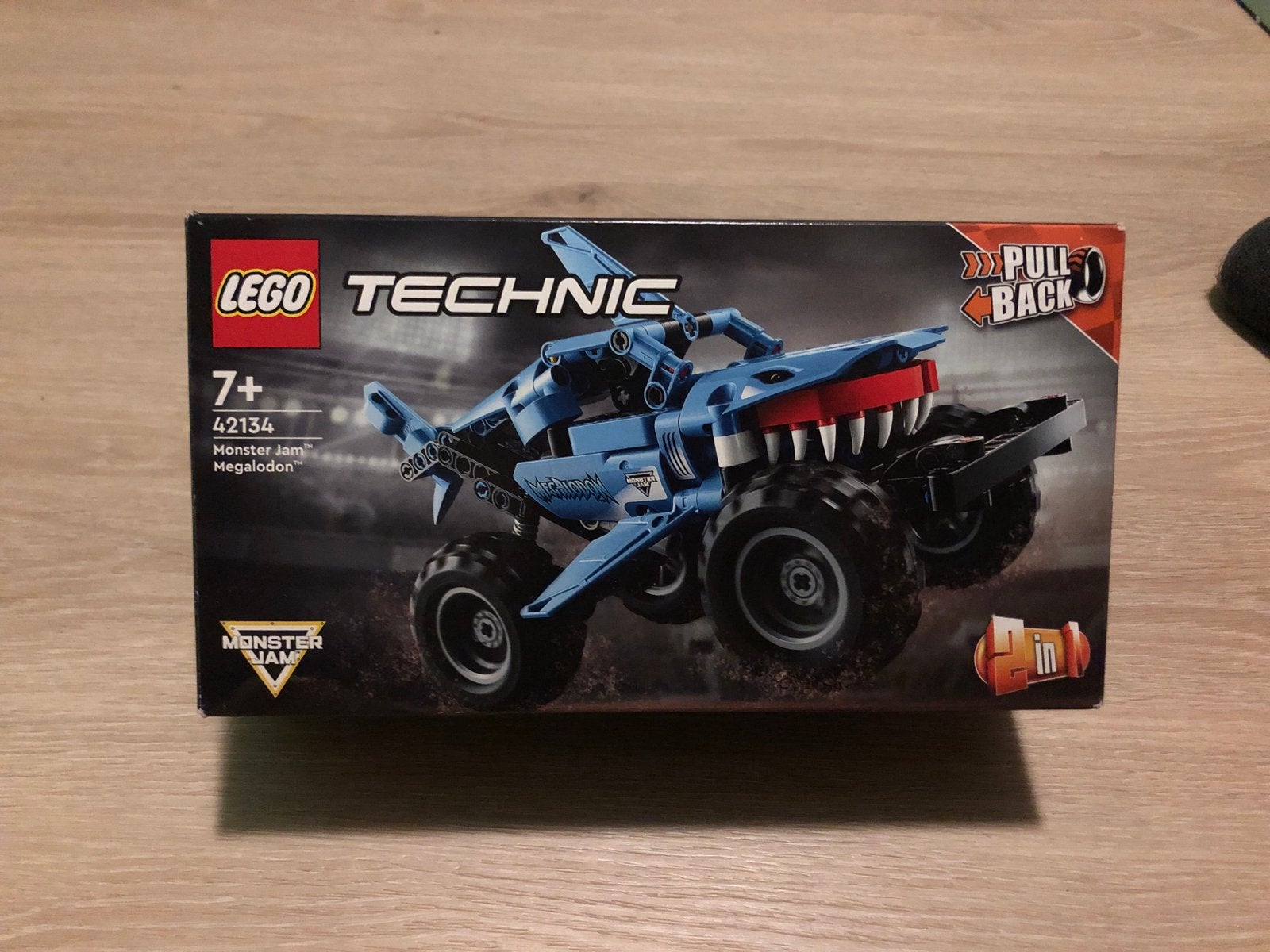 Lego Technic Monster Jam Megalodon met doos en boekje, Ophalen of Verzenden, Zo goed als nieuw