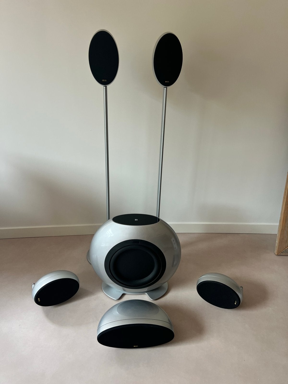 KEF KHT3005SE 5.1 Speakerset met alle toebehoren, Ophalen, Gebruikt, Speakerset, Geschikt voor surround/home cinema