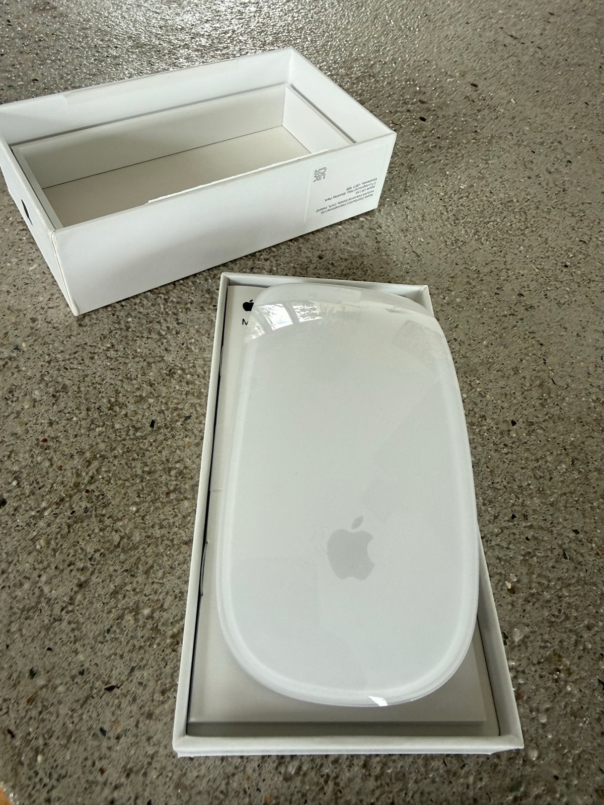 Apple Magic Mouse - Draadloze Muis, Rechtshandig, Muis, Nieuw, Ophalen of Verzenden