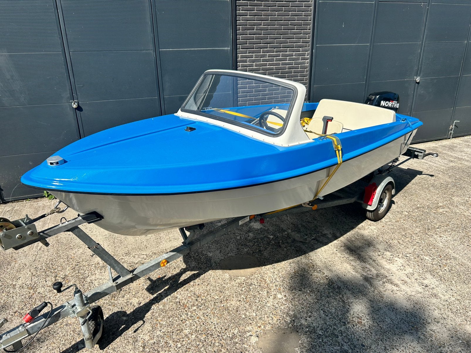 Tour bootje met zganw 15 pk North BB Motor en Trailer, Ophalen, 10 tot 30 pk, Gebruikt, Viertaktmotor