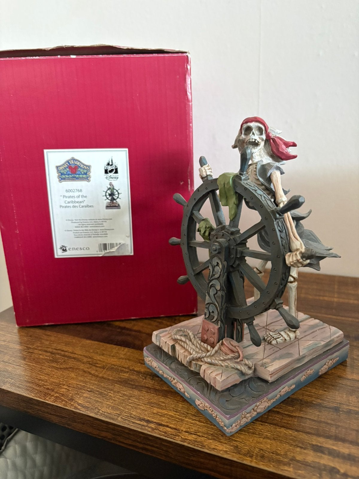 Disney parks jim shore USA. Pirates of the carribean beeld, Ophalen of Verzenden, Overige figuren, Zo goed als nieuw, Beeldje of Figuurtje