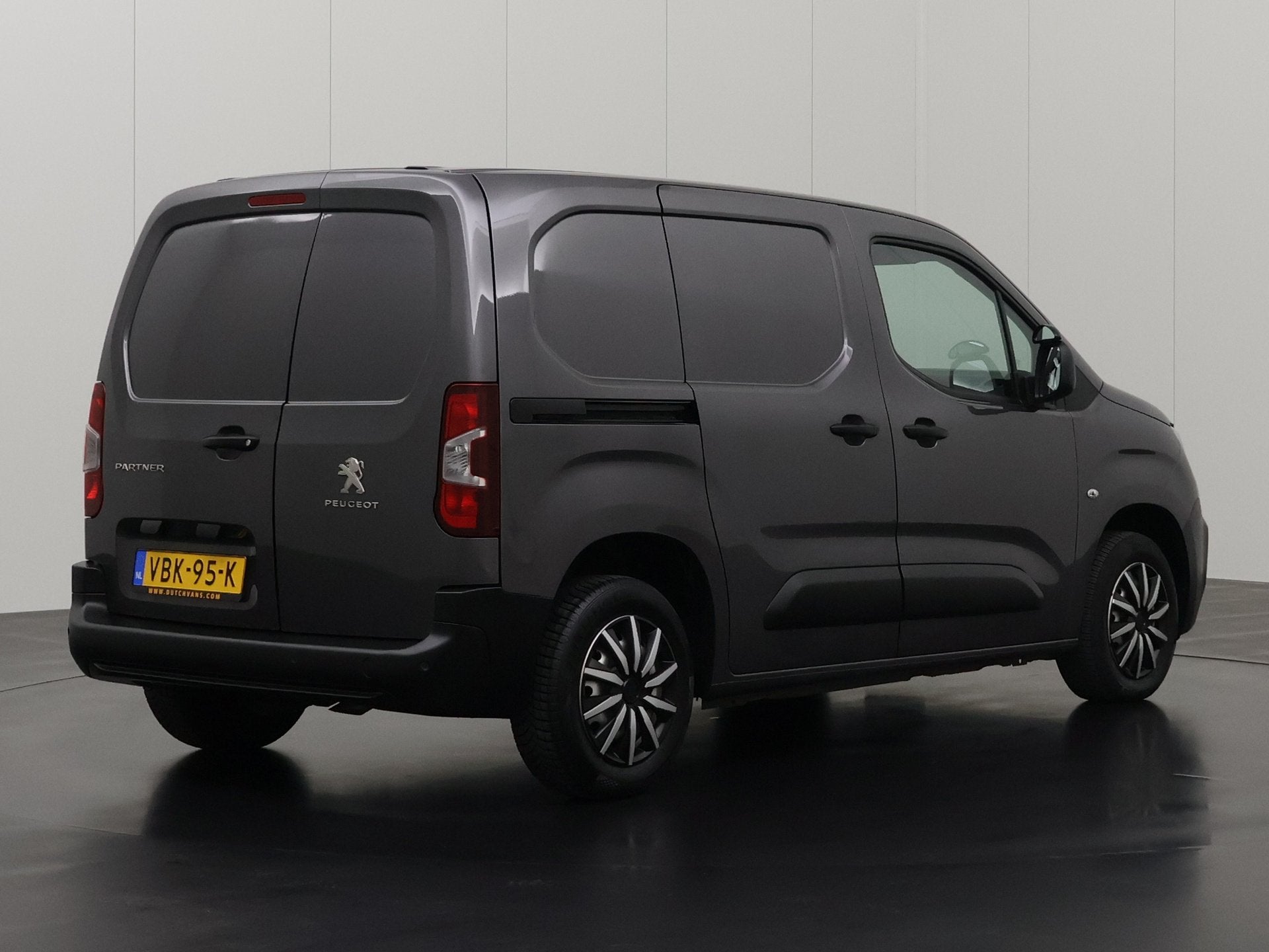 Peugeot Partner 1.6 BlueHDI Pro | 3-Zits | Multimedia | Airc, Voorwielaandrijving, Gebruikt, Euro 6, 4 cilinders