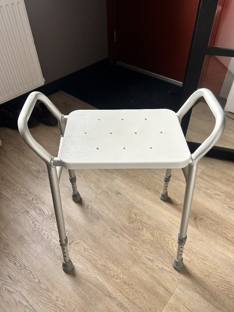 douchestoel met armleuning, Ophalen of Verzenden