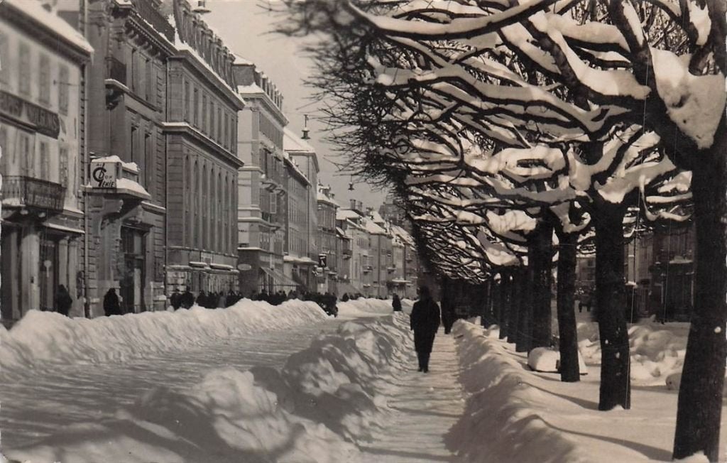 702-450-039 La Chaux-De-Fonds Rue Leopold-Robert, Ophalen of Verzenden, Voor 1920, Overig Europa