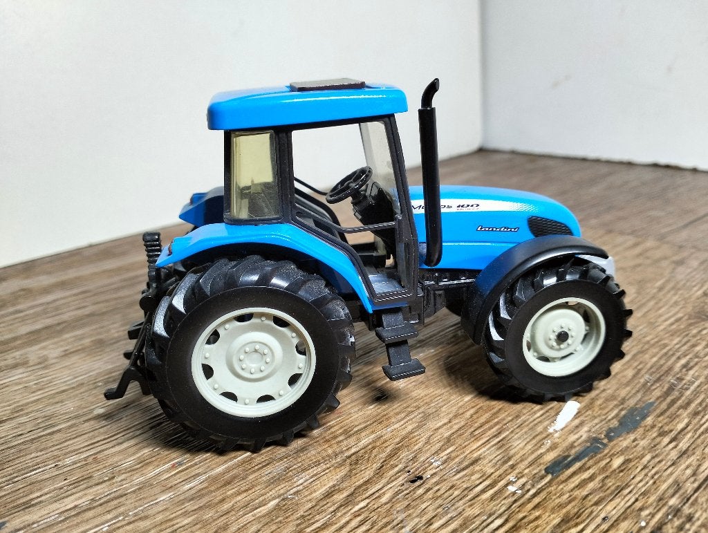 Te koop Trac 32 Landini Mythos 100 LCN Clubmodel 2001.(A), Ophalen of Verzenden, Zo goed als nieuw, Tractor of Landbouw, Overige merken