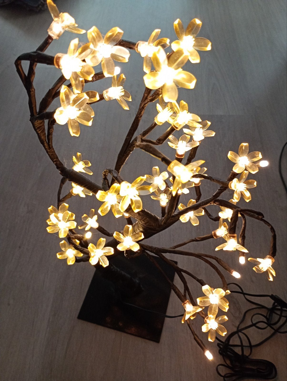 Sfeervolle vloerlamp in bloesemstijl - Zo goed als nieuw, Ophalen of Verzenden, Zo goed als nieuw, Sfeerlamp, LED verlichting