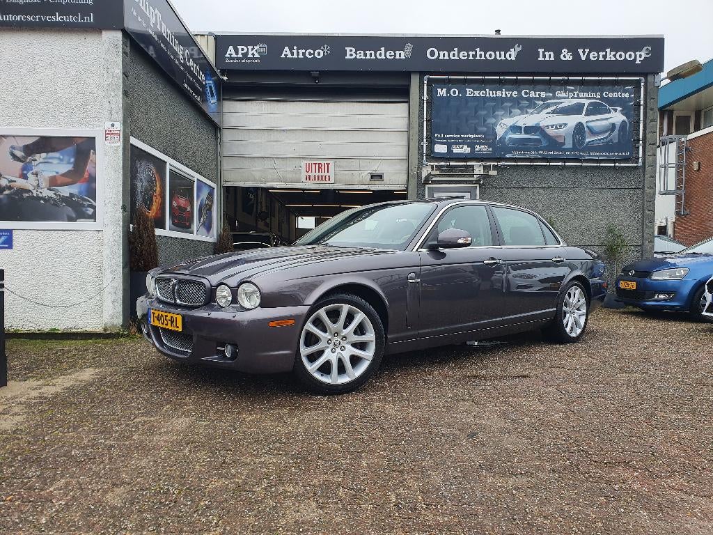 Jaguar XJ 2.7 D LWB Long body AUT 2007 Euro4, Automaat, Achterwielaandrijving, Zwart, Bedrijf
