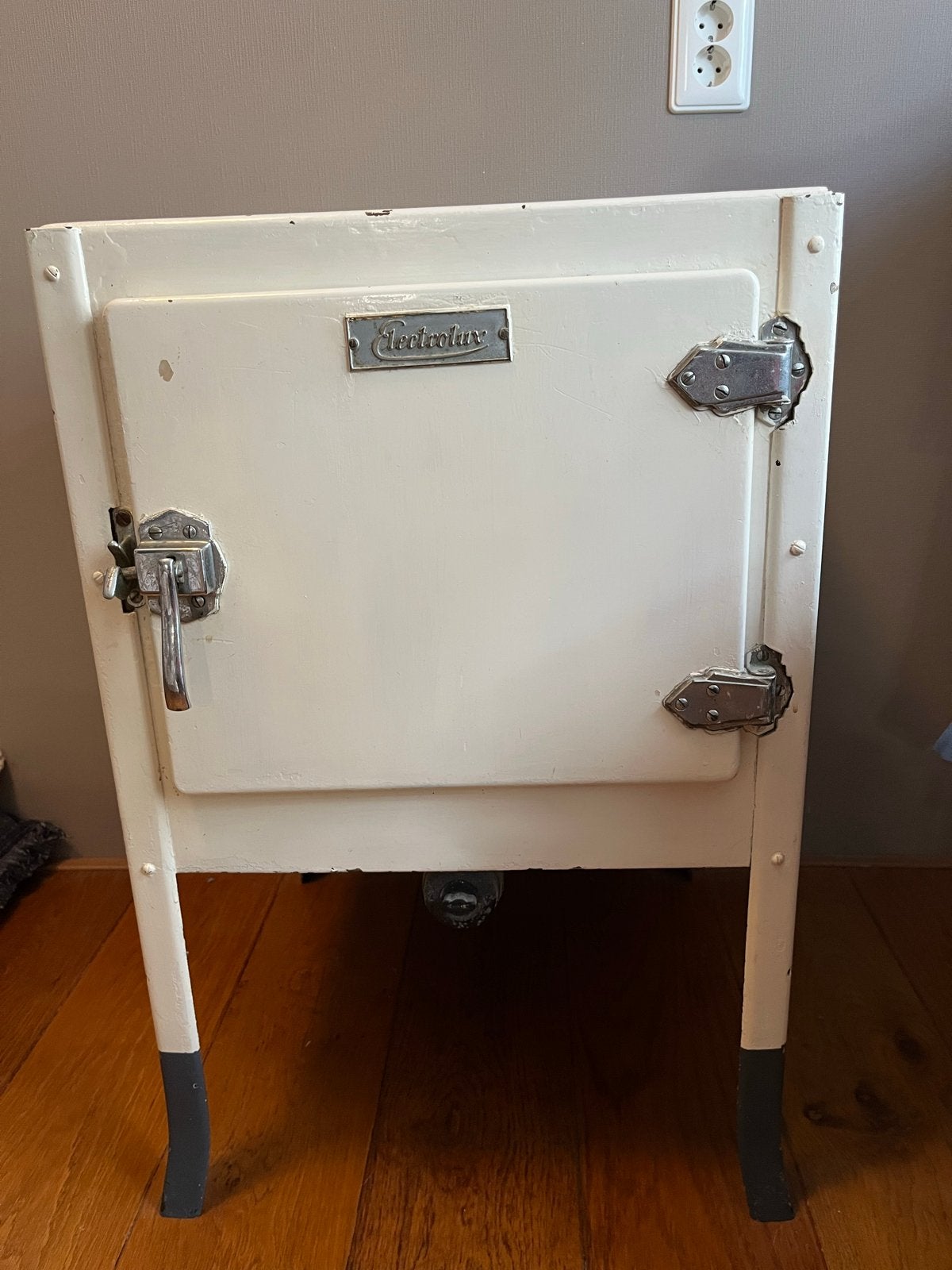 Vintage Electrolux Koelkast - Compact en Charmant, Ophalen of Verzenden, Minder dan 75 liter, Zonder vriesvak, Gebruikt