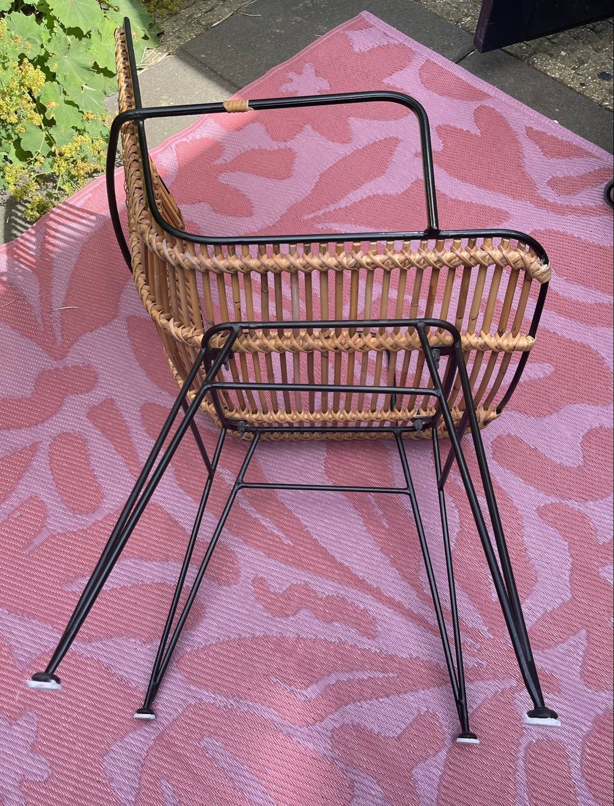 Vintage rotan stoel met metalen frame, Antiek en Kunst, Ophalen