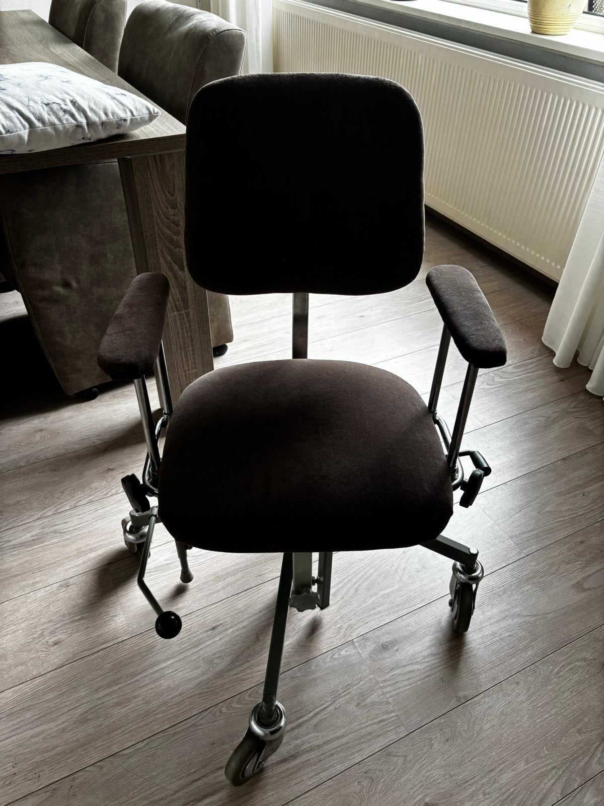 Mercado Medic trippelstoel - Ergonomisch en Comfortabel, Ophalen, Gebruikt