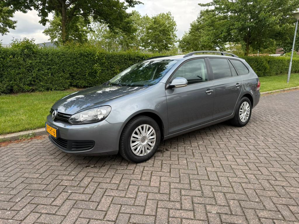 Volkswagen Golf 1.6 TDI 77KW Variant 2012 Grijs, Auto's, Volkswagen, Voorwielaandrijving, Euro 5, Overige bekleding, Origineel Nederlands