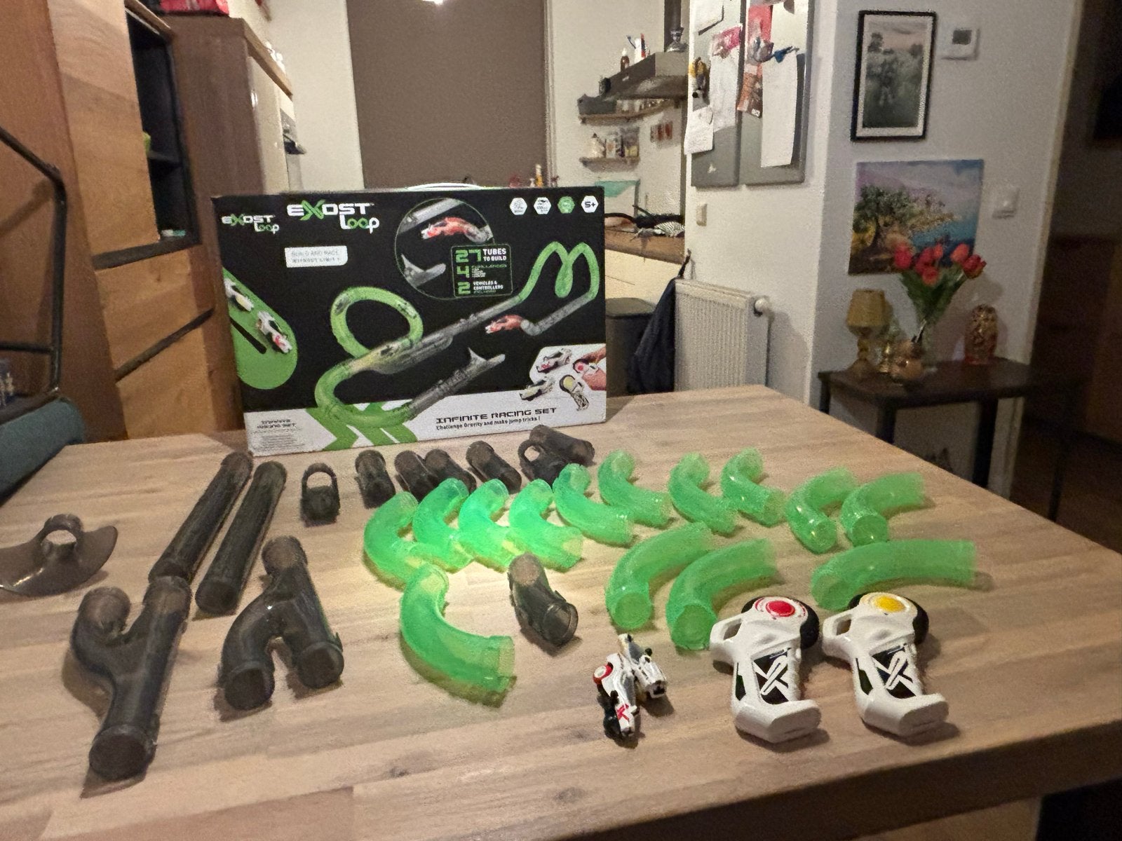 Exost Loop Infinite Racing Set - Racebaan met 2 auto's, Overige merken, Racebaan, Ophalen of Verzenden, Zo goed als nieuw