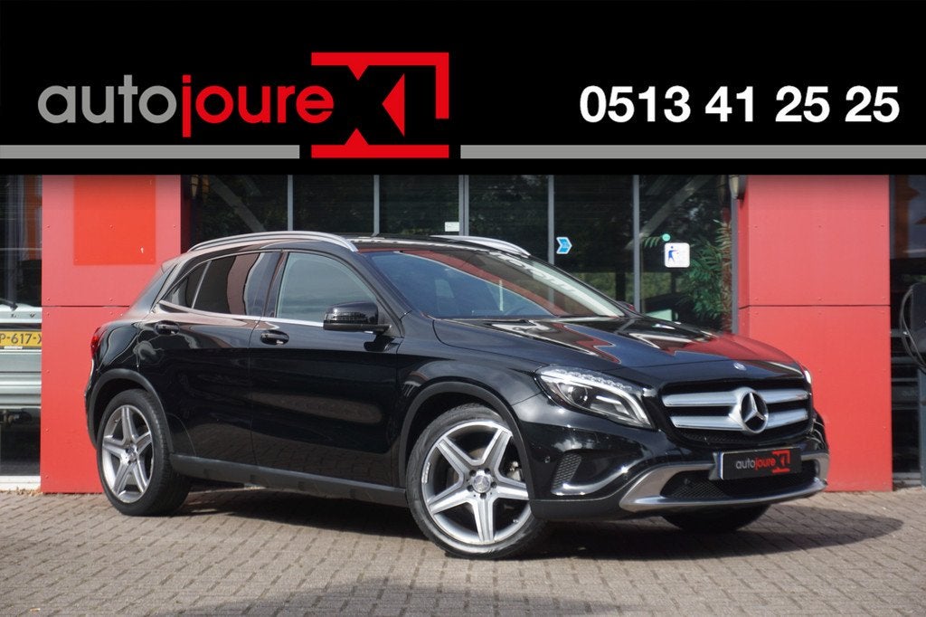 Mercedes-Benz GLA 200 Ambition | Rijklaar! | Airco | Navigat, Voorwielaandrijving, Gebruikt, Elektrische ramen, Leder en Stof