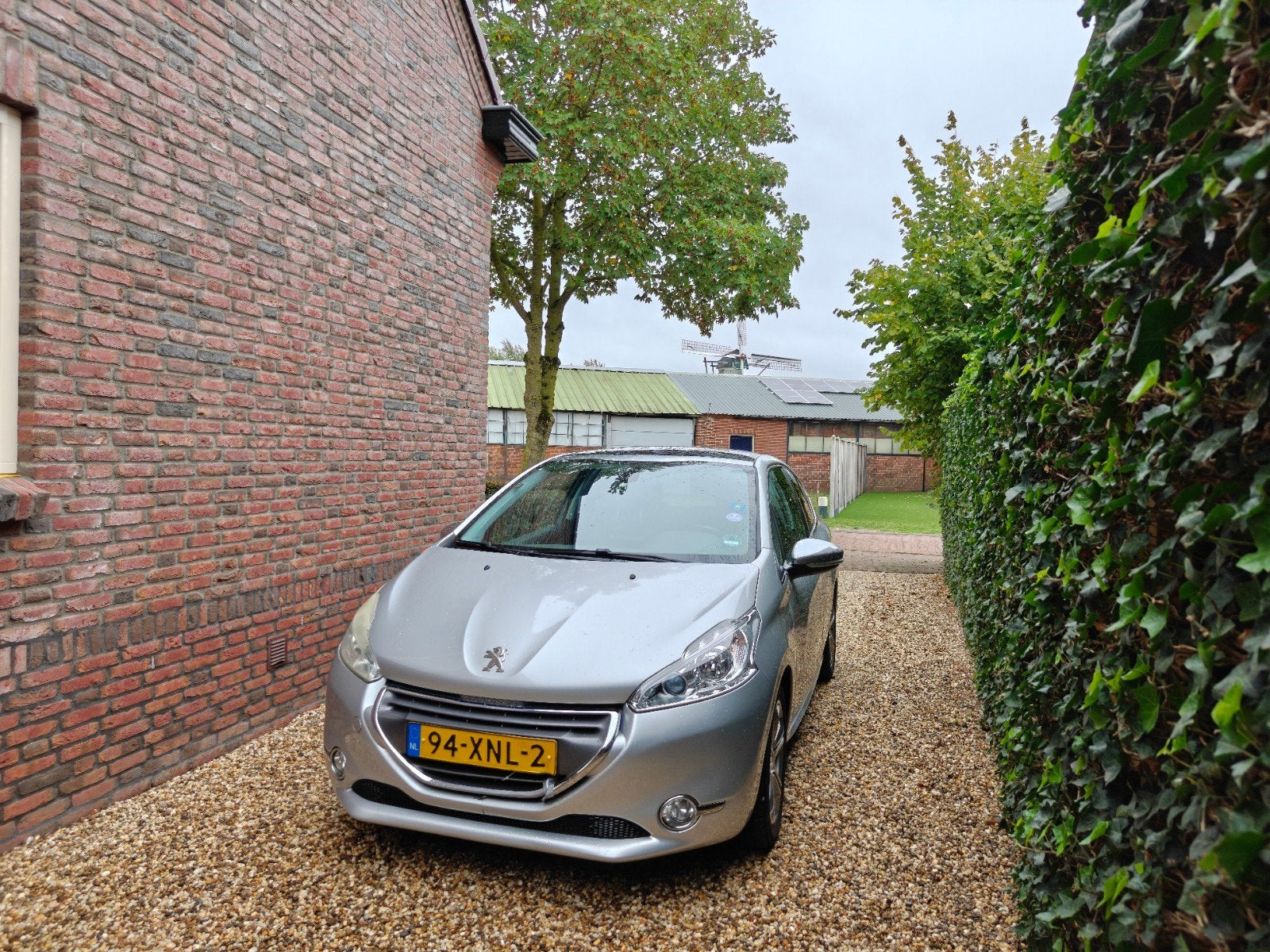 Peugeot 208 1.6 VTI 88KW/120PK 3-D 2012 Grijs, Auto's, Voorwielaandrijving, 4 cilinders, 1055 kg, 49 €/maand
