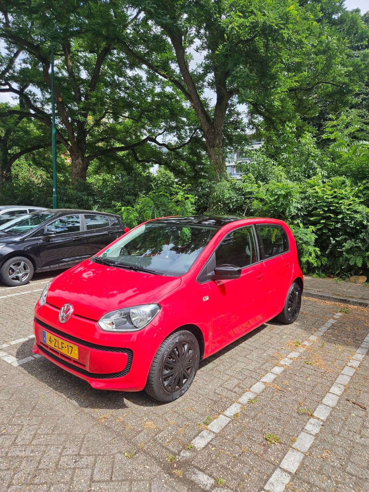 Volkswagen up! 1.0  jaar 2013 km 151480, Voorwielaandrijving, Up!, 4 stoelen, Handgeschakeld