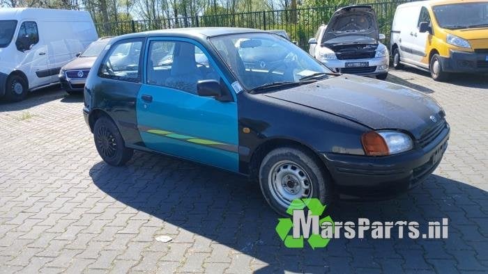 Stijl midden-rechts van een Toyota Starlet (6P3), Auto-onderdelen, Gebruikt, -, -, Ophalen of Verzenden