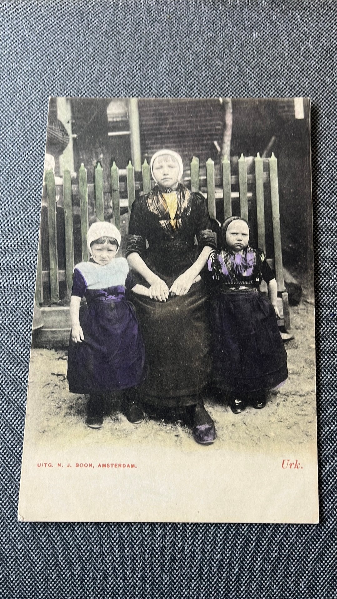 Urk meisjes in klederdracht, Ophalen of Verzenden, Voor 1920, Ongelopen, Klederdracht