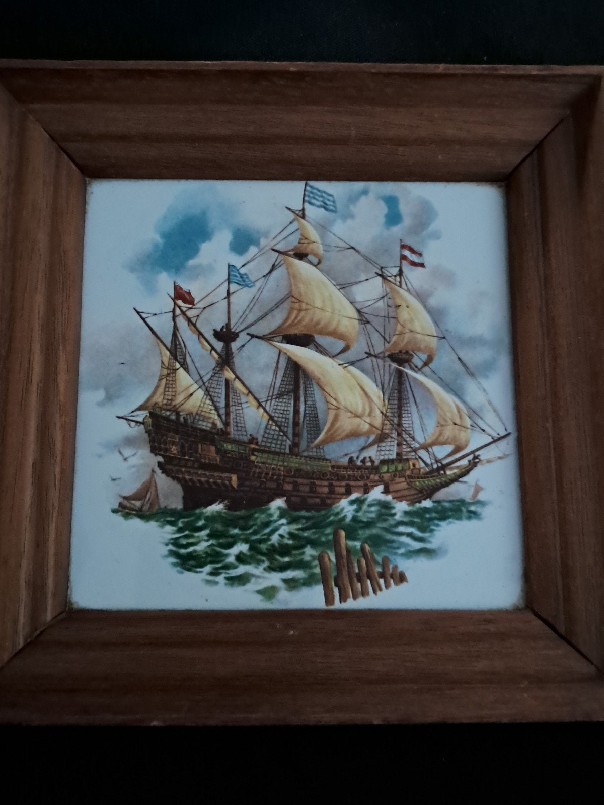 Mooie tegel 10x10cm met VOC schip in houten lijst, Antiek en Kunst, Ophalen of Verzenden