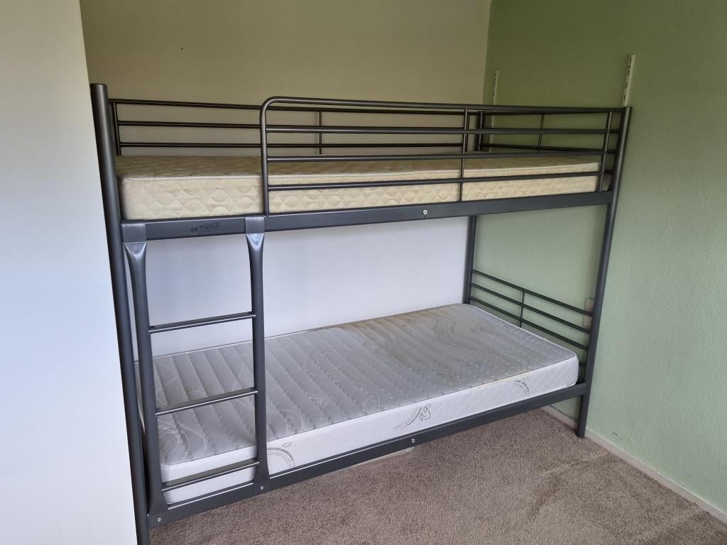Stapelbed Ikea Tromsö, Huis en Inrichting, Slaapkamer | Stapelbedden en Hoogslapers, Ophalen, 100 cm, 210 cm, 160 tot 180 cm