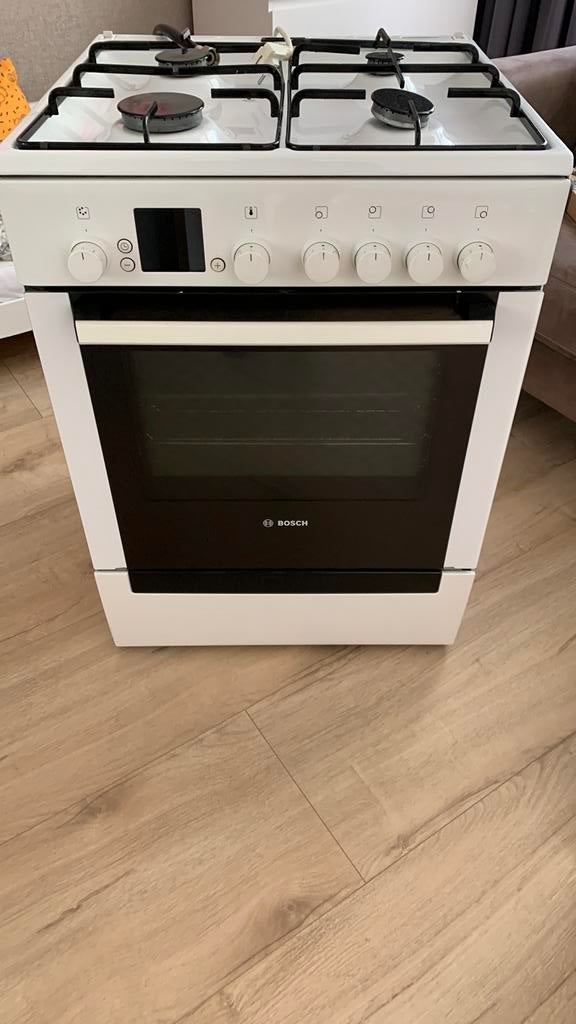 Bosch gasfornuis, Witgoed en Apparatuur, Fornuizen, Zo goed als nieuw, Gas, Vrijstaand, 85 tot 90 cm