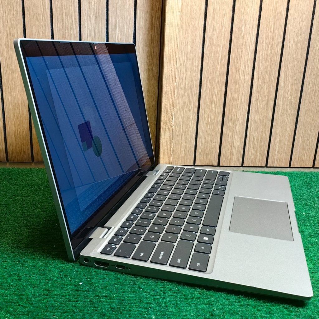 Dell Latitude 3330  Intel i5-1155G7 8GB 256GB Win 11, Dell, Gebruikt, Support@Dell.com, One Dell Way
Round Rock, TX 78682
United States