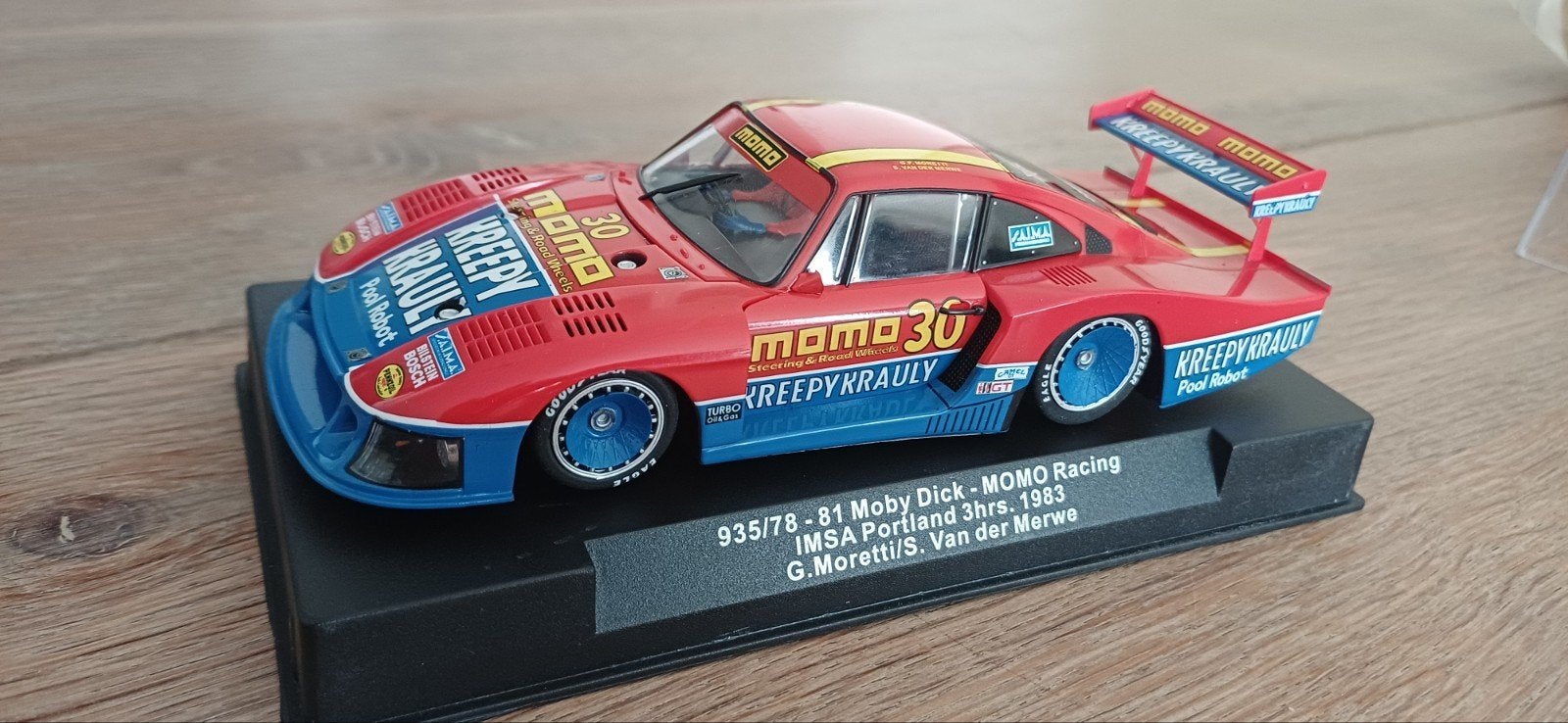 Sideways Porsche 935/78-81 Moby Dick - MOMO Racing, Overige merken, Auto, Verzenden, 1:32 tot 1:50