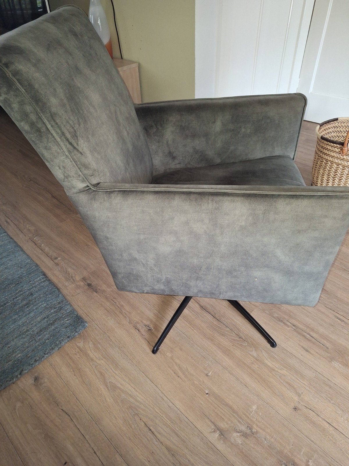 Draaifauteuil groen, Ophalen, Zo goed als nieuw, Minder dan 75 cm, 50 tot 75 cm