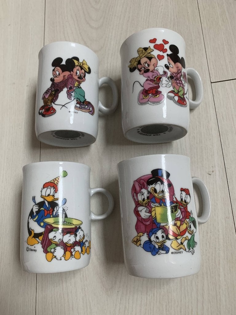 Donald Duck bekers x 4, Verzamelen, Disney, Ophalen of Verzenden, Mickey Mouse, Zo goed als nieuw, Servies