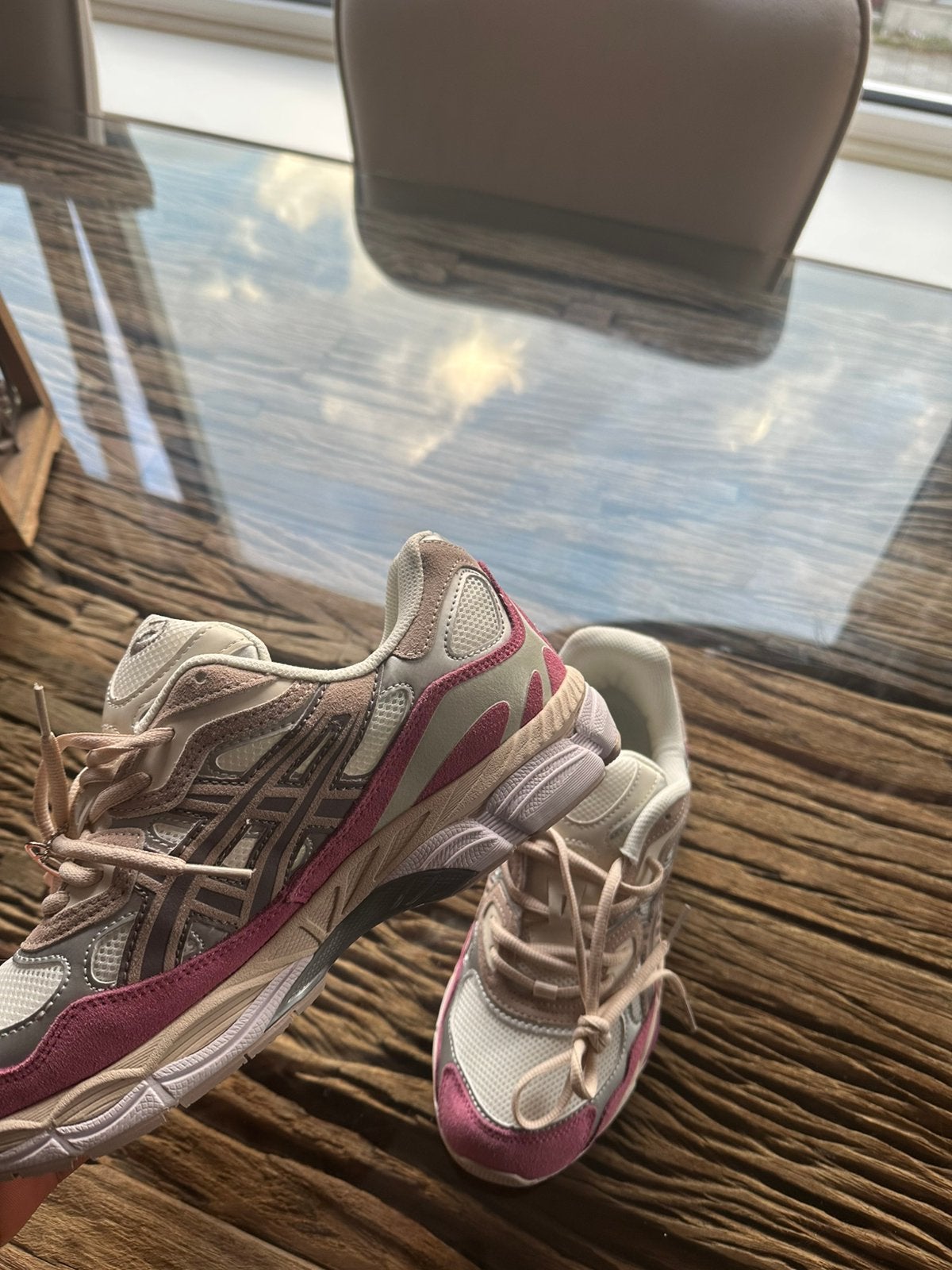 Asics Gel Nyc Maat 42, Kleding | Dames, Schoenen, Ophalen of Verzenden, Zo goed als nieuw, Roze, Sneakers of Gympen