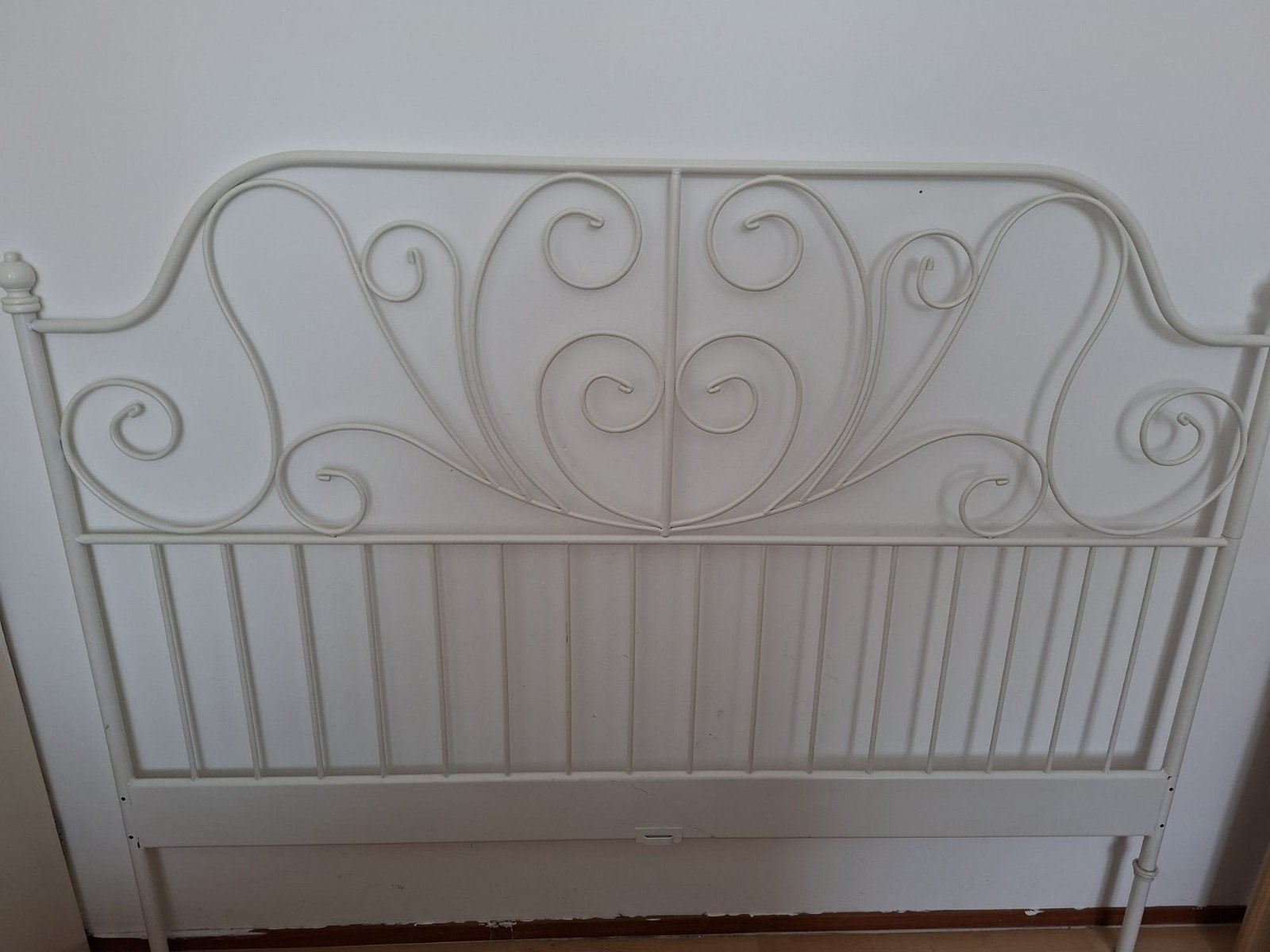 IKEA Leirvik bedframe wit 180x200 cm, Huis en Inrichting, Ophalen, Gebruikt, Romantisch, Klassiek, Wit