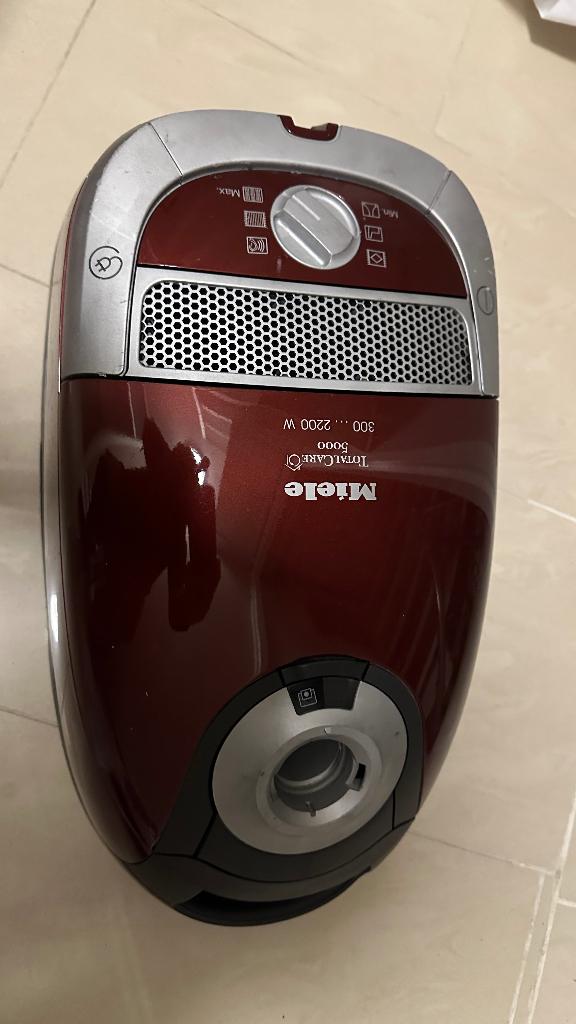 Defecte Stofzuiger Miele  Total care 5000, Witgoed en Apparatuur, Stofzuigers, Stofzuiger, 2000 watt of meer, Niet werkend, Ophalen