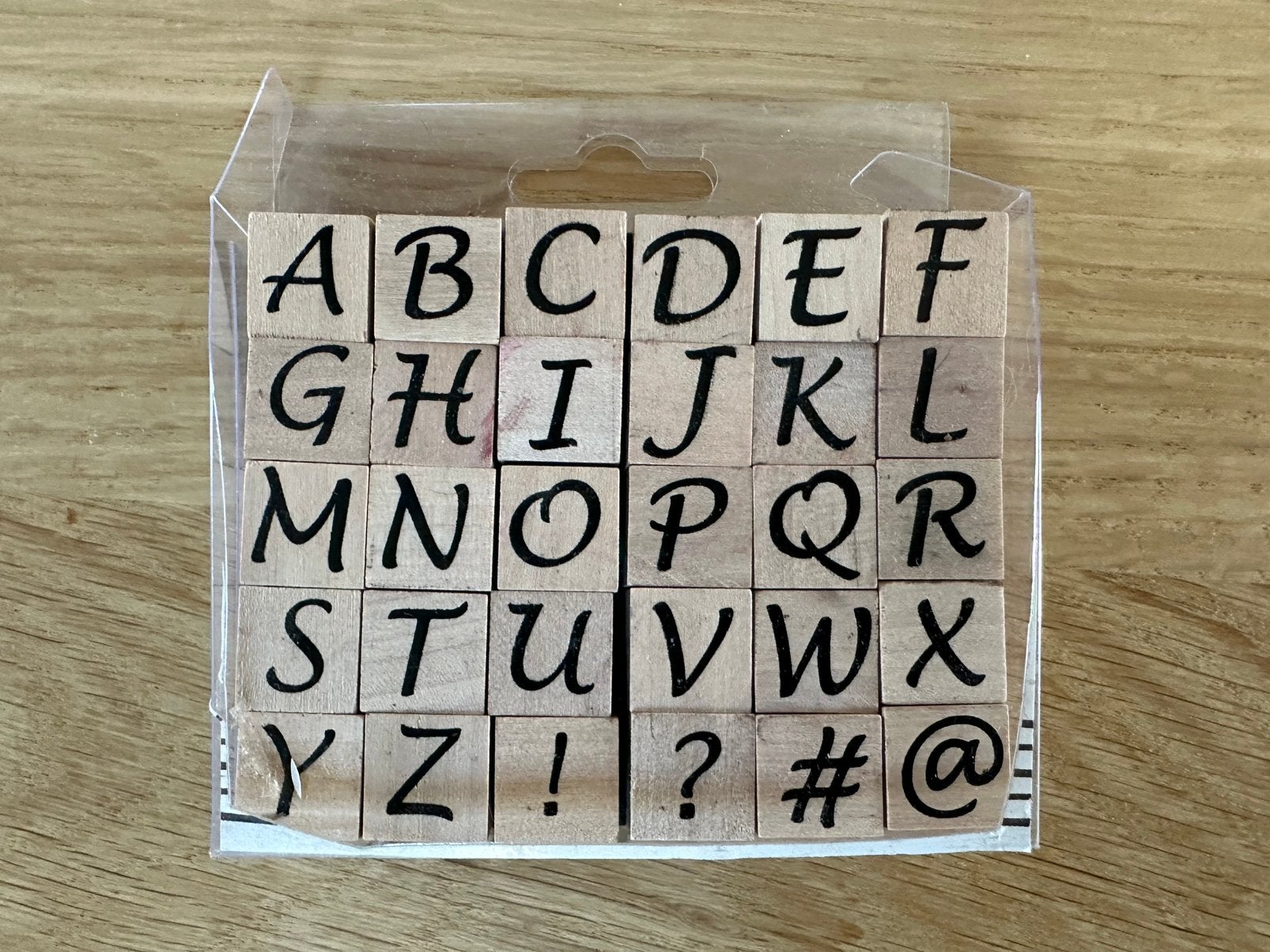Houten letter stempels, Ophalen of Verzenden, Zo goed als nieuw, Houten stempel