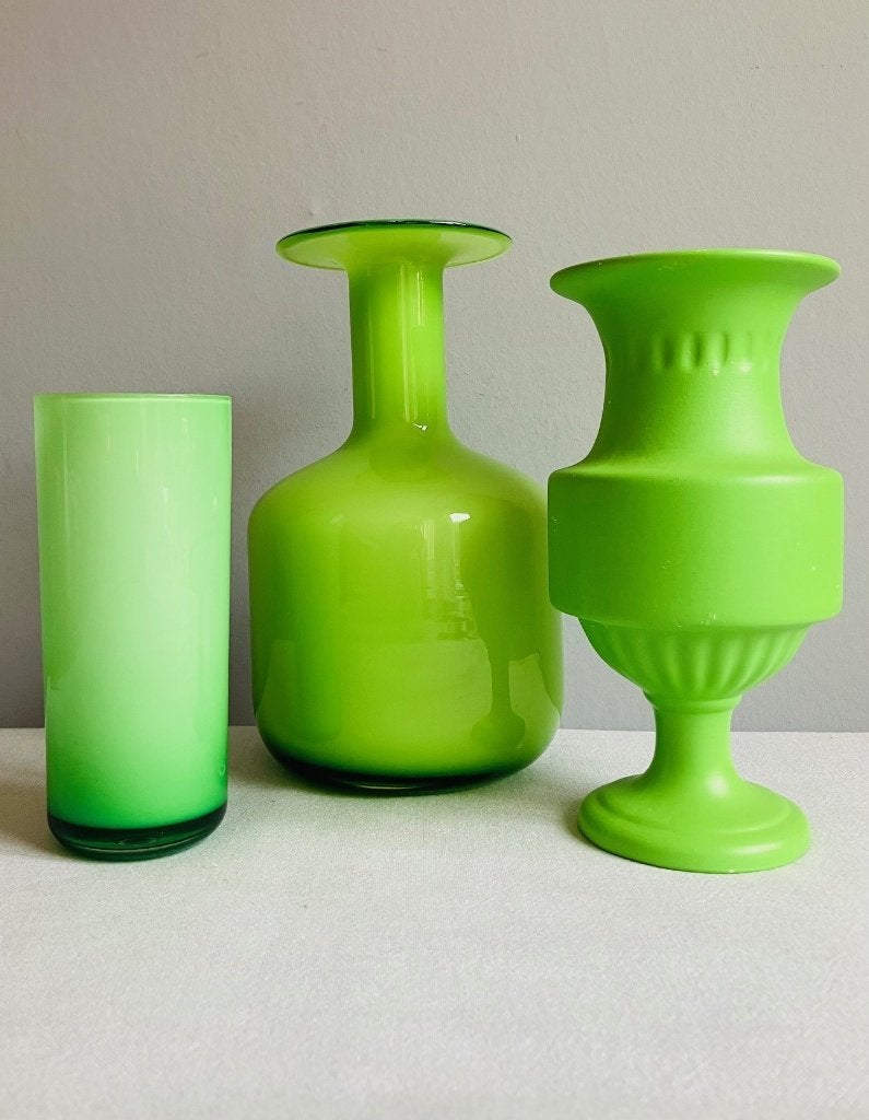 Limegroene vintage flesvaas opaline LSA Poland, Antiek en Kunst, Ophalen of Verzenden