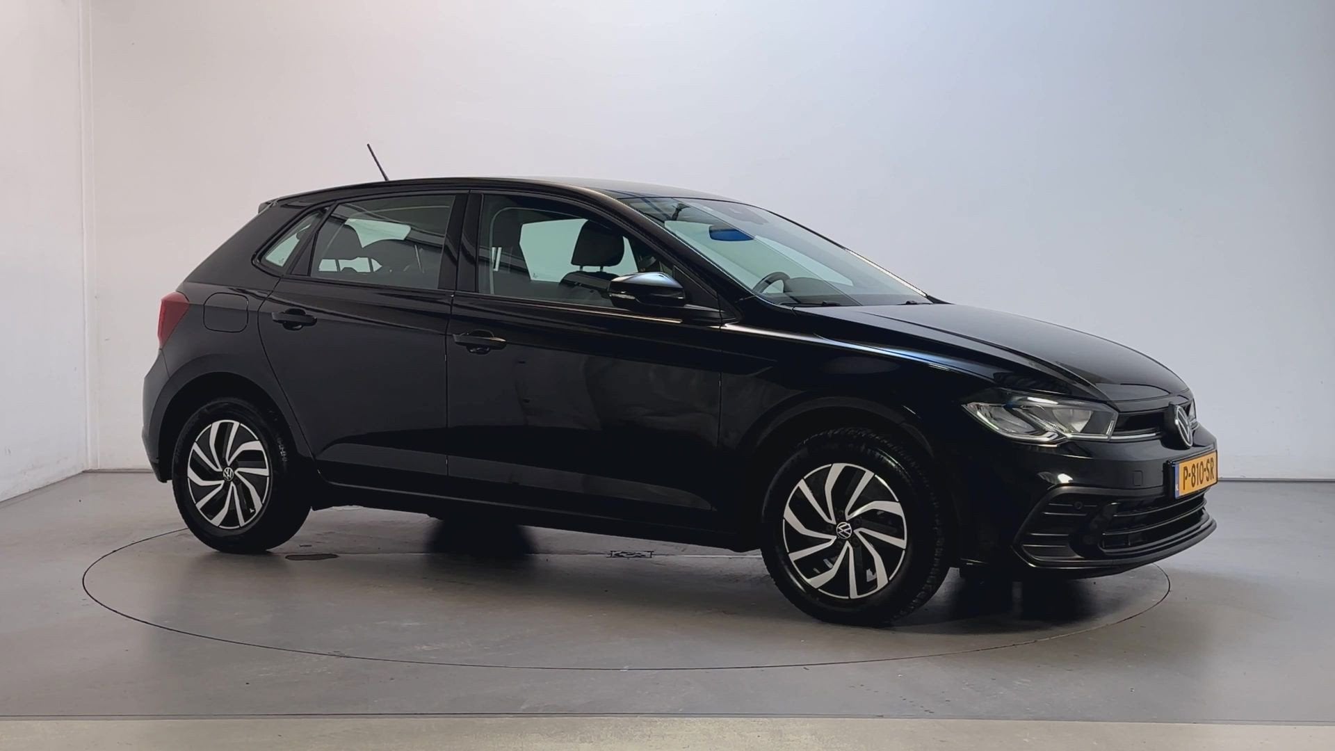 Volkswagen Polo 1.0 TSI Life Business Camera Stoelverwarming, Voorwielaandrijving, Dealer onderhouden, Stof, Gebruikt
