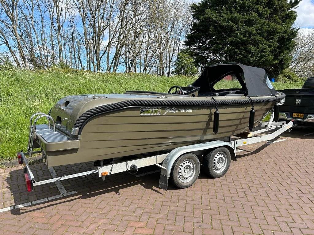 Gentle 590 Tender Special “Olivegreen” AANBIEDING!, Watersport en Boten, Sloepen, Ophalen of Verzenden, Zo goed als nieuw, Buitenboordmotor